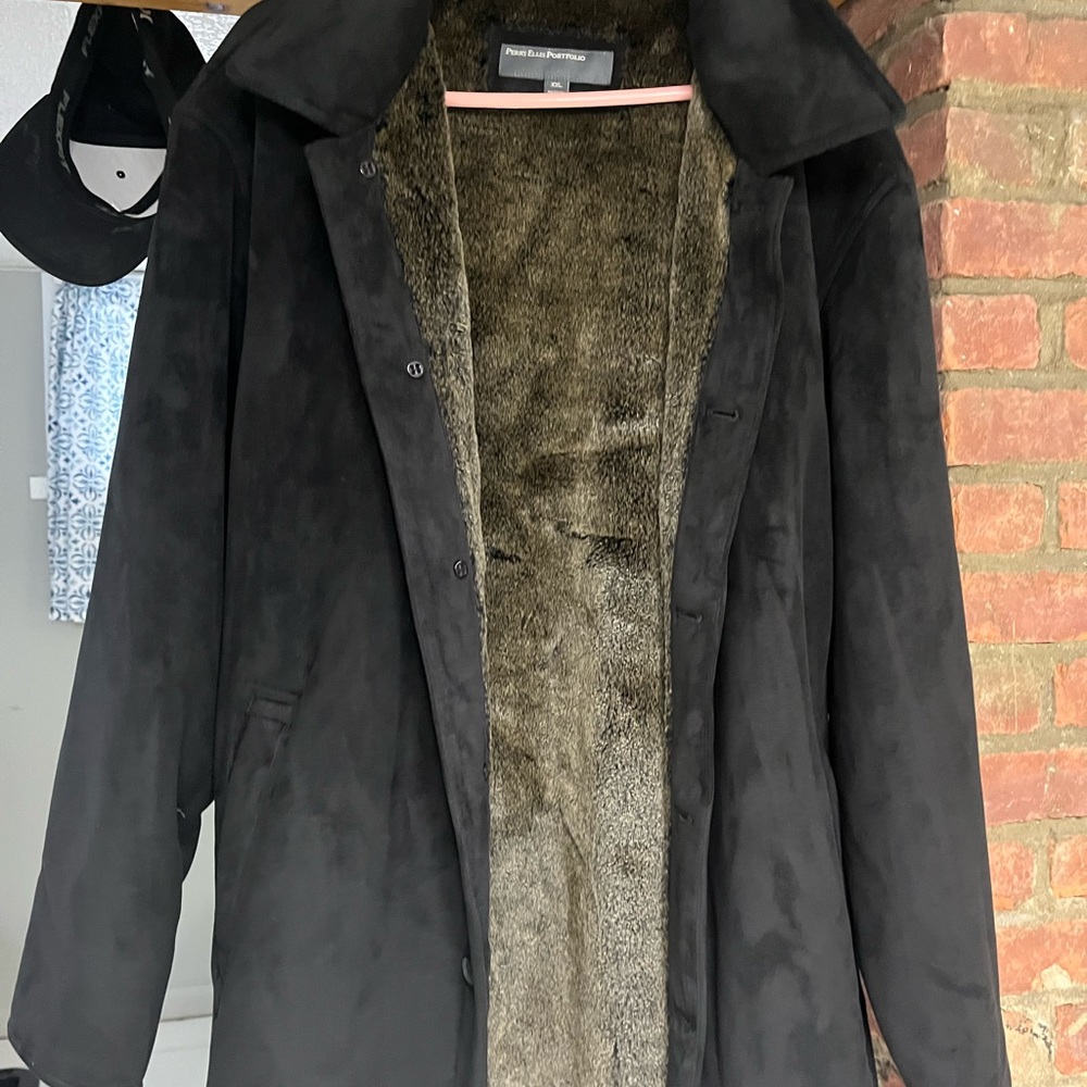 NEW $1200 FAUX FUR INSIDE , PRACTICALLY GIVING AWAY!!! PERRY ELLIS MENS COAT